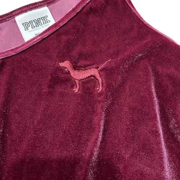 PINK Victoria’s Secret Dog Logo‎ Burgundy Velour Swing Crop Top Size M - Picture 2 of 7